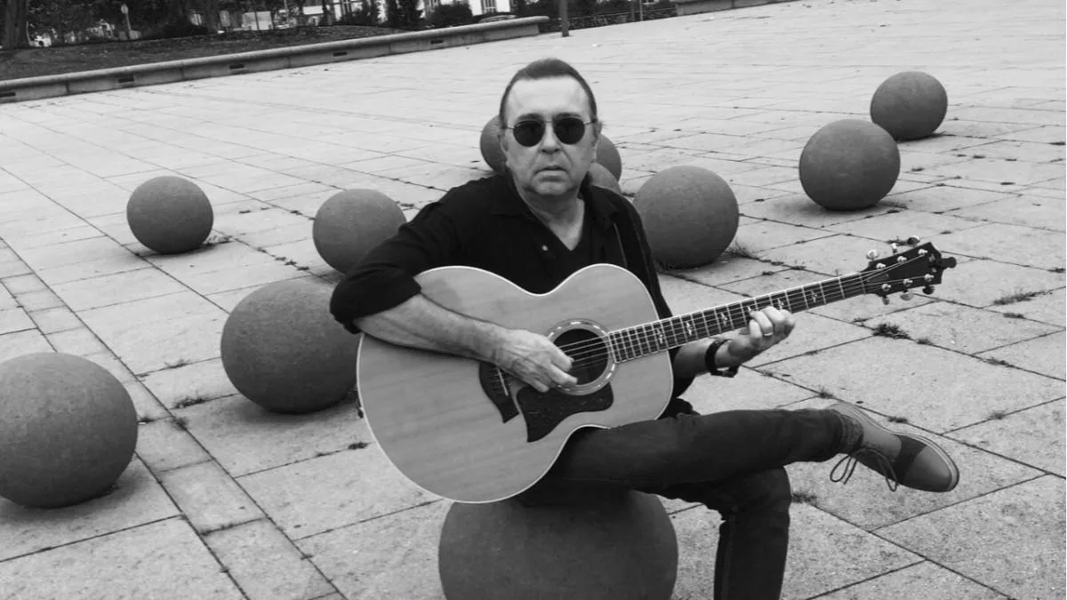 «Έφυγε» ξαφνικά στα 73 του ο David Surkamp η φωνή των Pavlov’s Dog